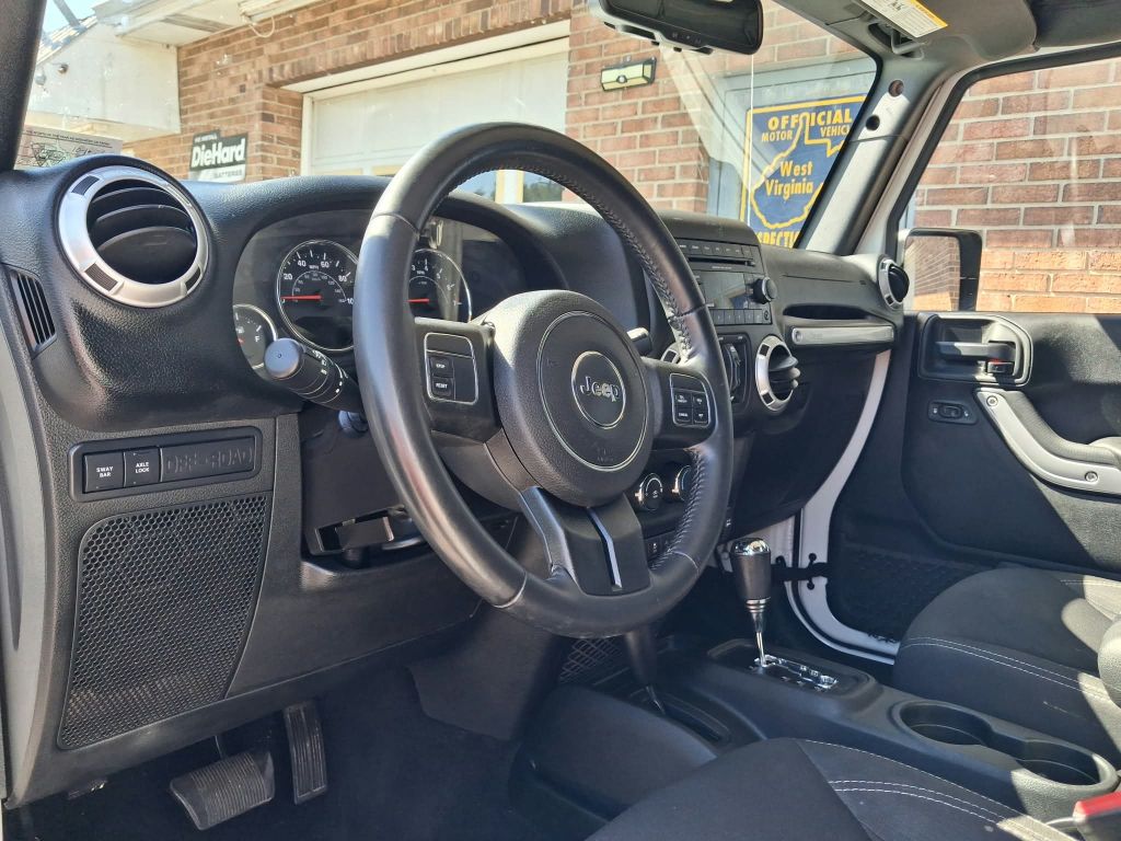 2015, JEEP 4X4 WRANGLER UNLIMITED RUBICON Images