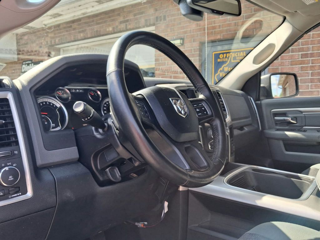 2015, RAM 4X4 1500 BIG HORN Images