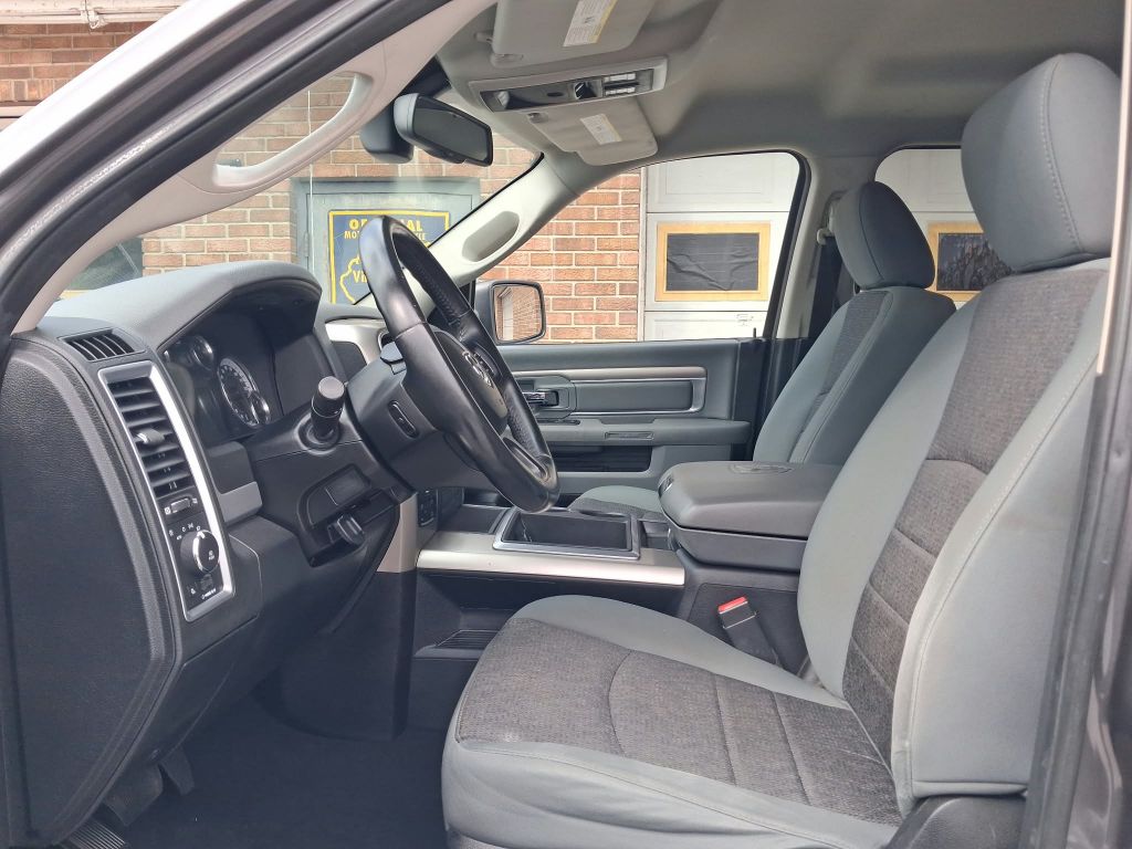 2014, RAM 4X4 BIG HORN Images