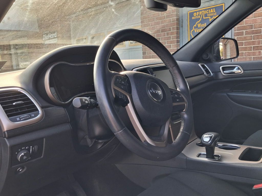 2015, JEEP 4X4 GRAND CHEROKEE LAREDO Images