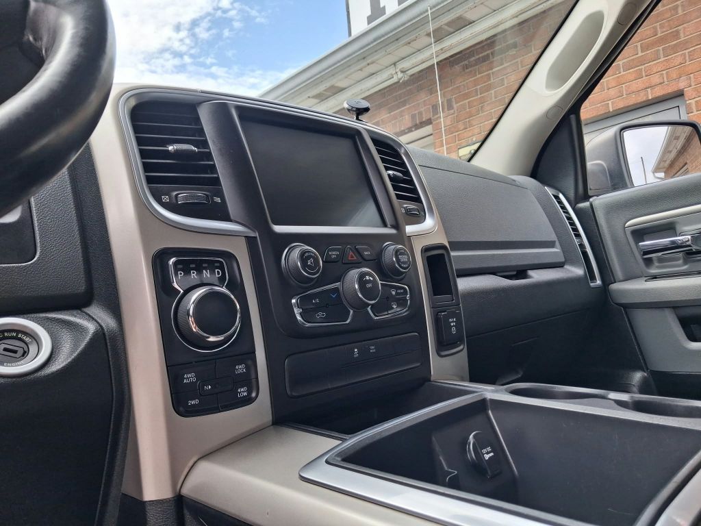 2014, RAM 4X4 BIG HORN Images