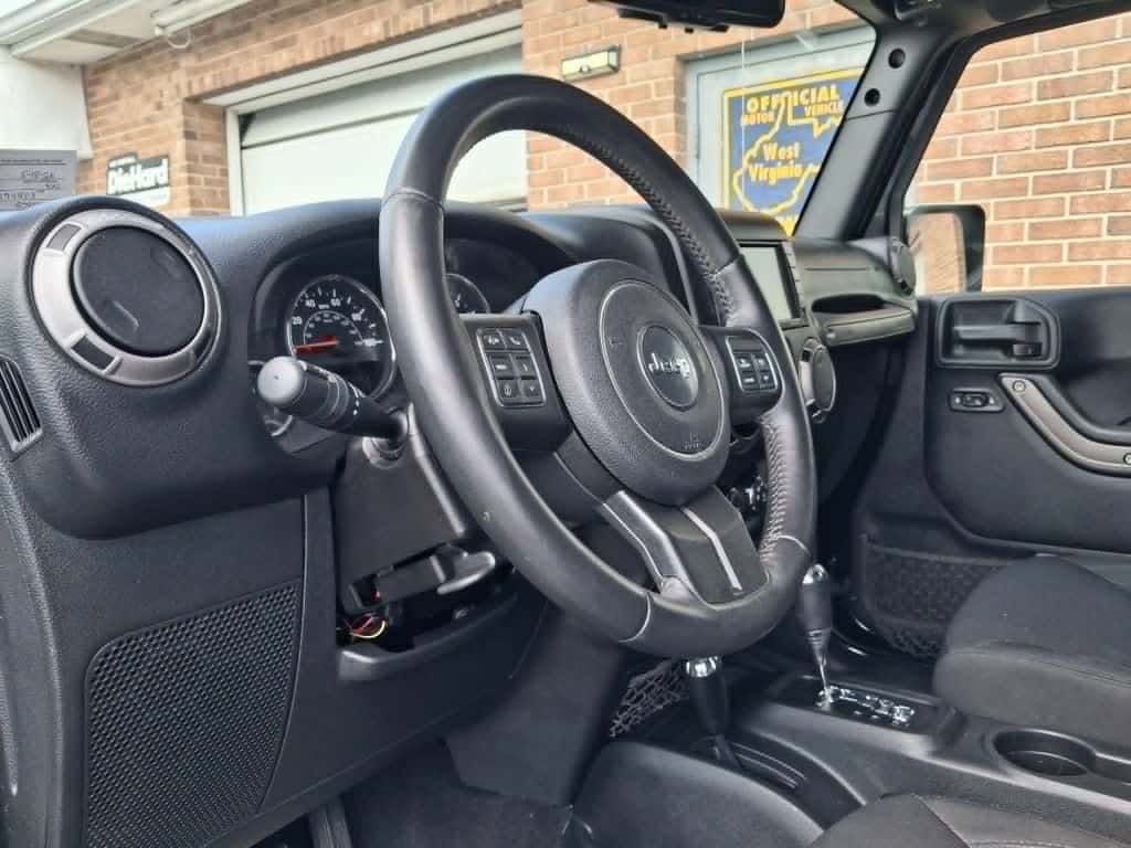 2016, JEEP 4X4 WRANGLER UNLIMITED SPORT Images