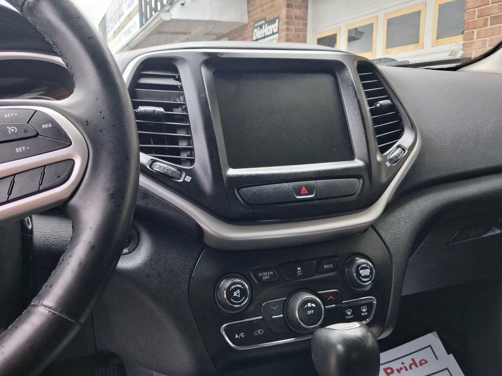 2018, JEEP 4X4 CHEROKEE LATITUDE PLUS Images