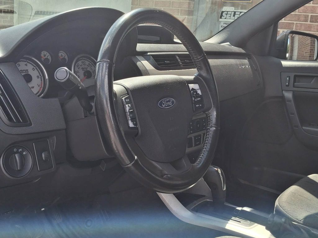 2010, FORD FOCUS SE Images