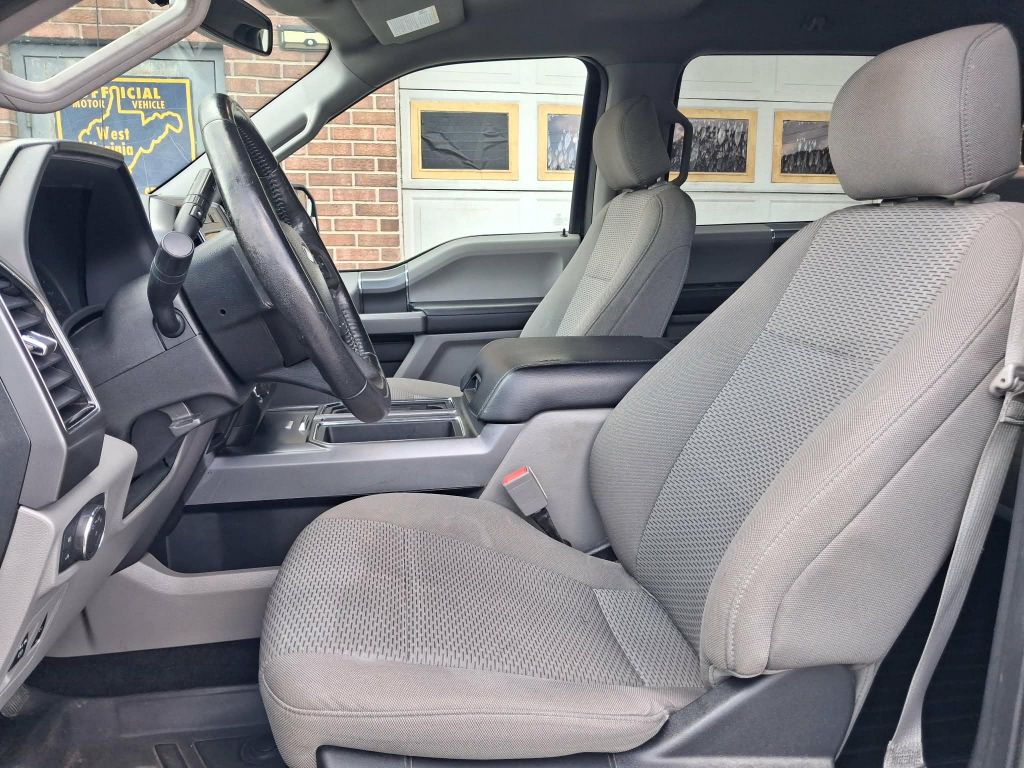 2018, FORD 4X4 F-150 XLT Images