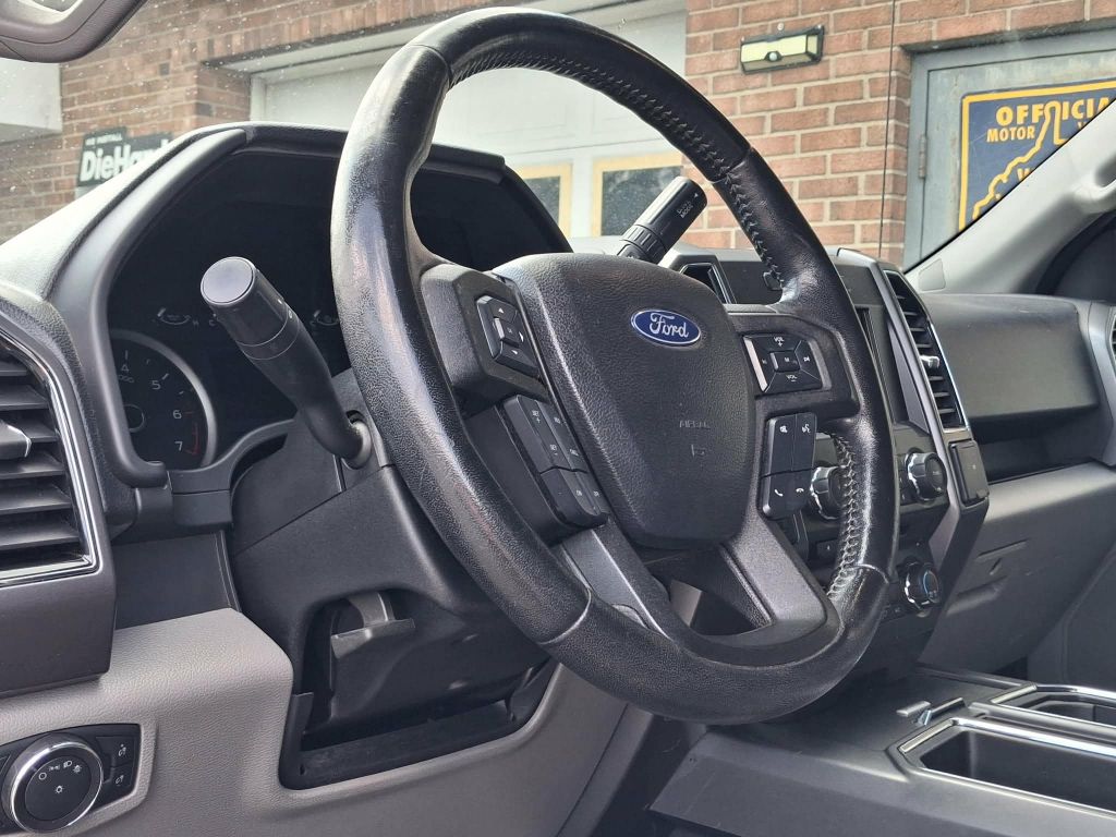 2018, FORD 4X4 F-150 XLT Images