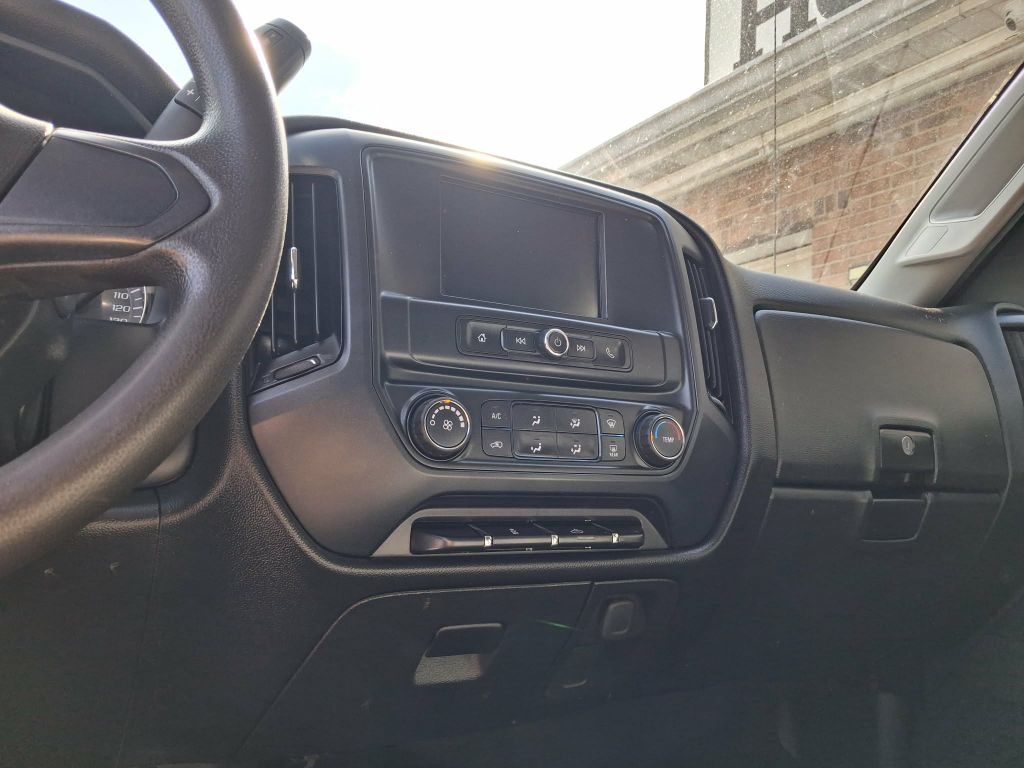 2017, CHEVROLET 4X4 SILVERADO 1500 Images