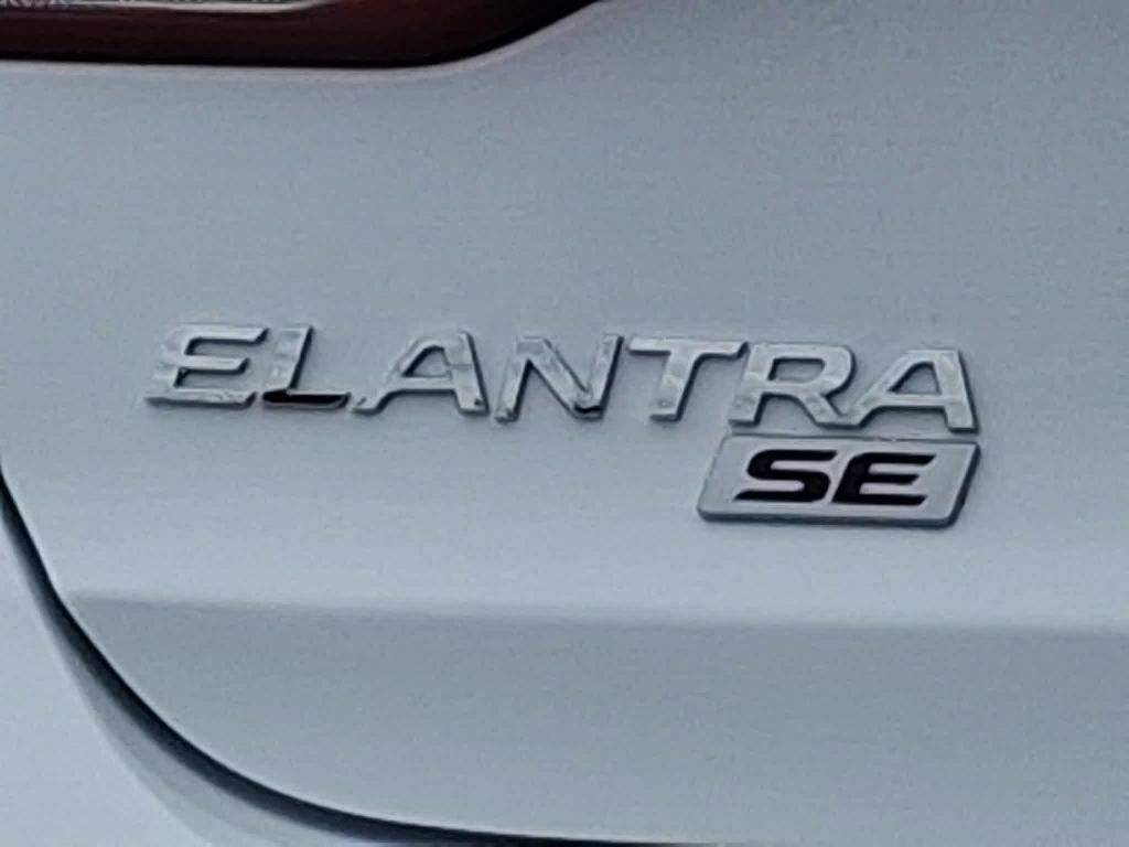 2017, HYUNDAI ELANTRA SE Images
