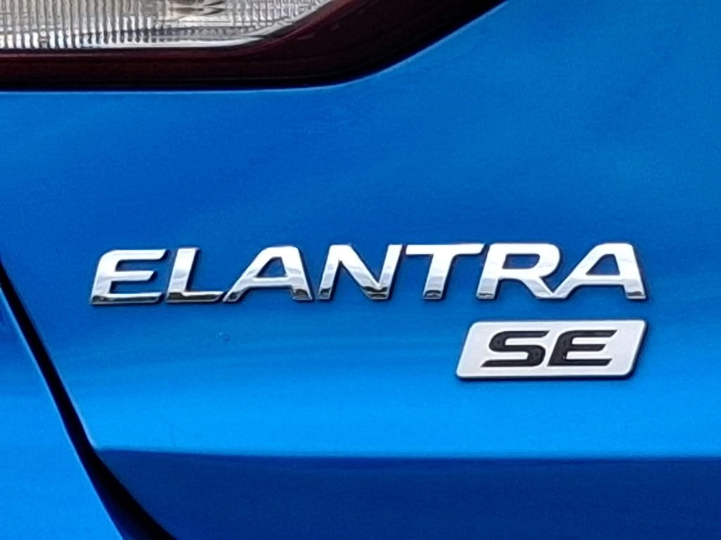 2017, HYUNDAI ELANTRA SE Images