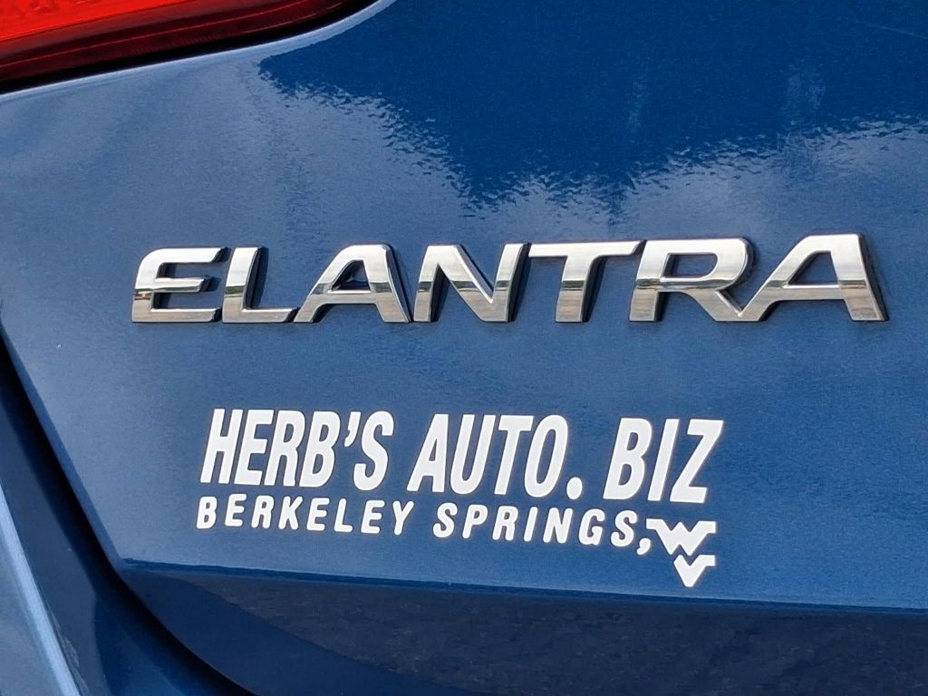 2016, HYUNDAI ELANTRA GT Images