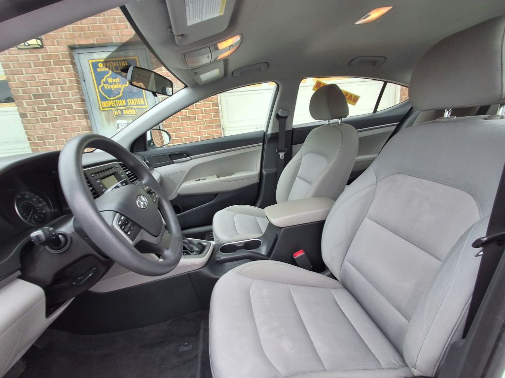 2017, HYUNDAI ELANTRA SE Images