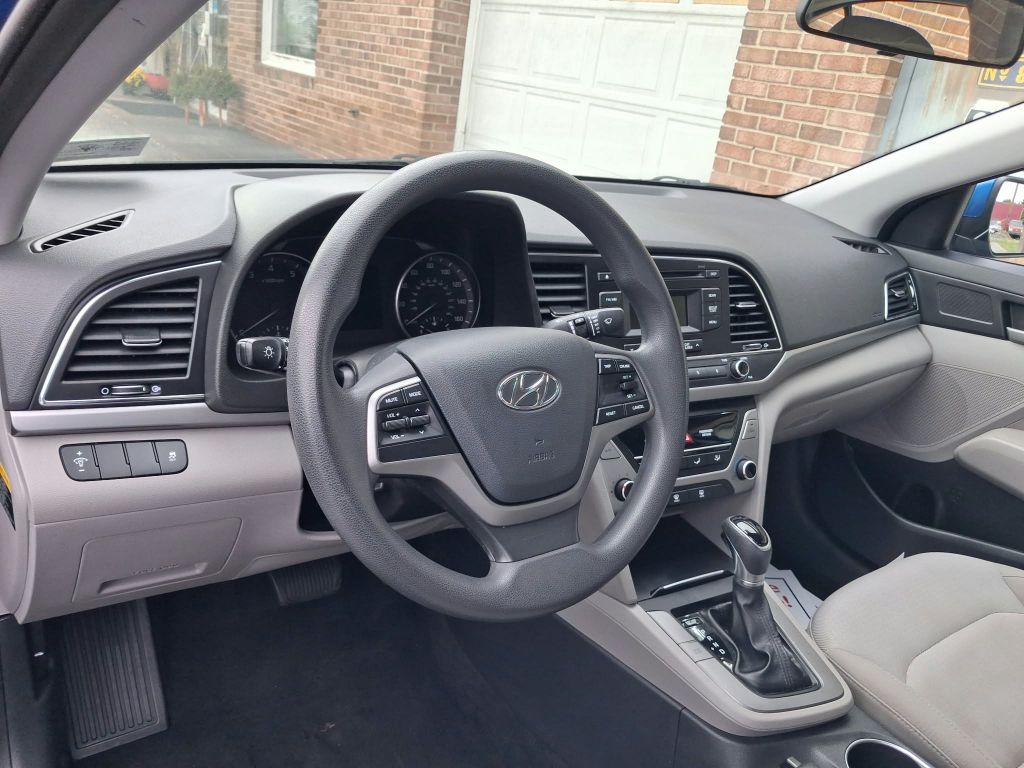 2017, HYUNDAI ELANTRA SE Images