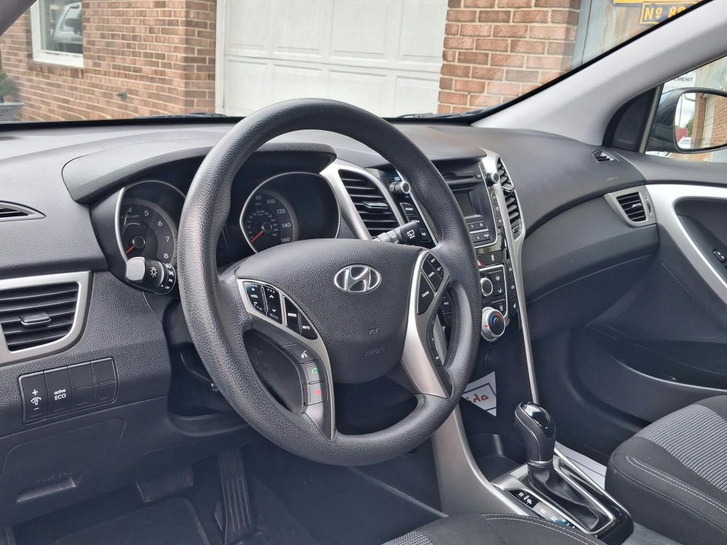 2016, HYUNDAI ELANTRA GT Images