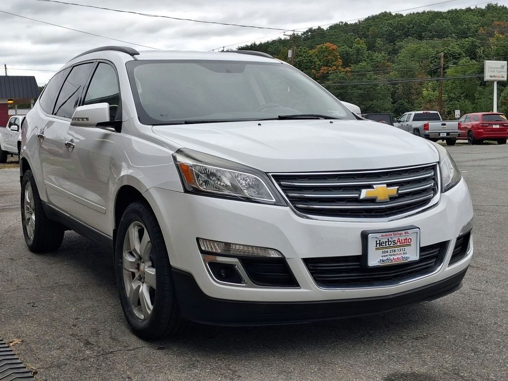 2017, CHEVROLET ALL WHEEL DRIVE TRAVERSE LT Images