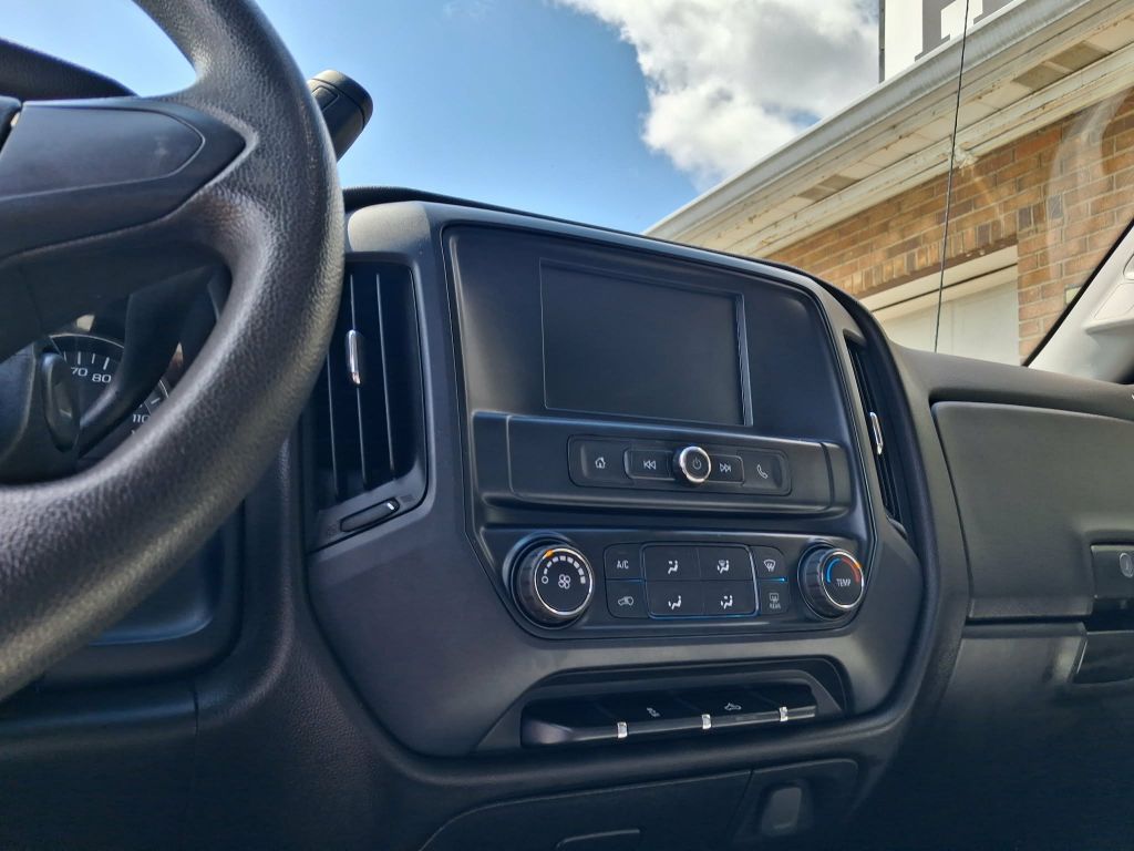 2018, CHEVROLET 4X4 SILVERADO 1500 CUSTOM Images